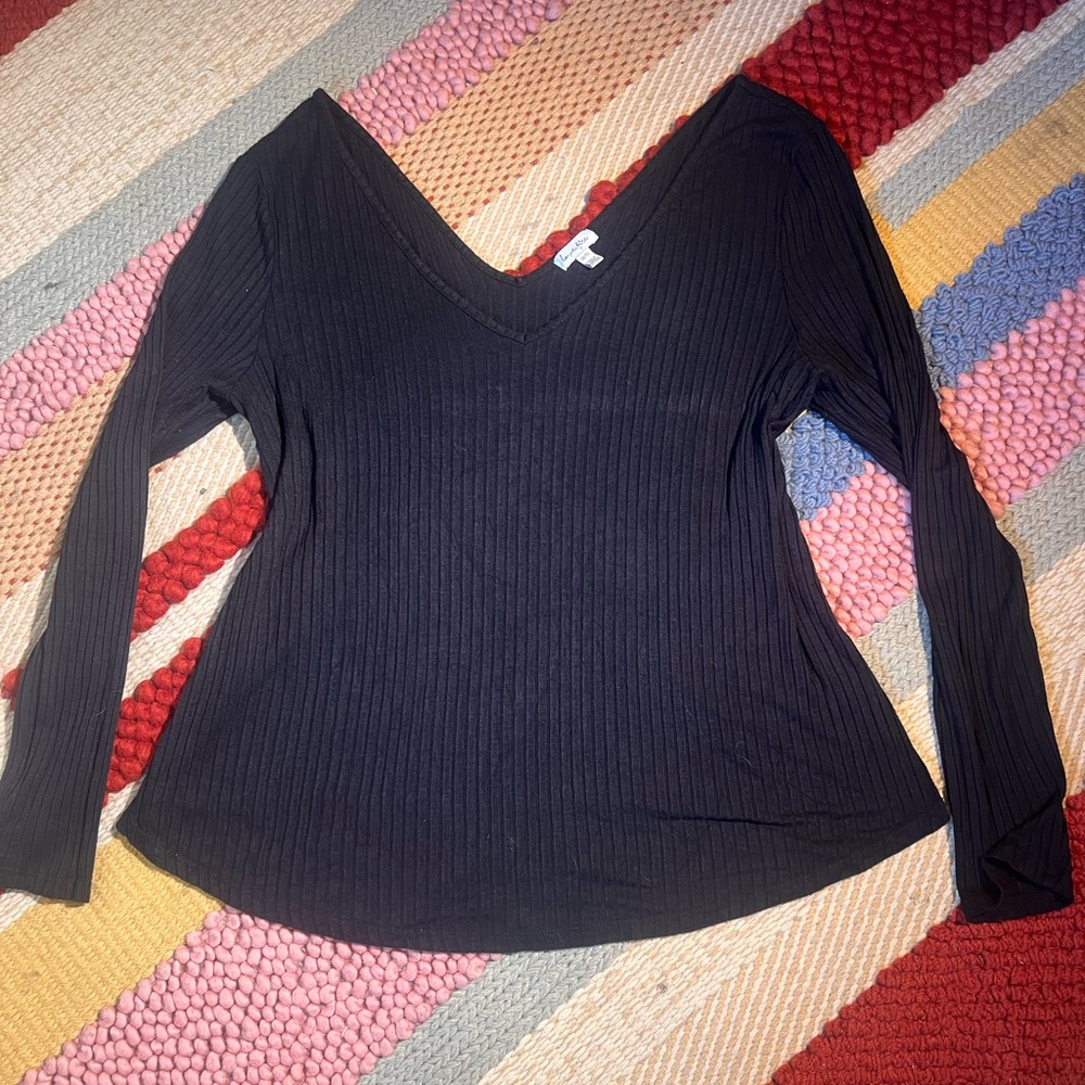 Soft Deep V top